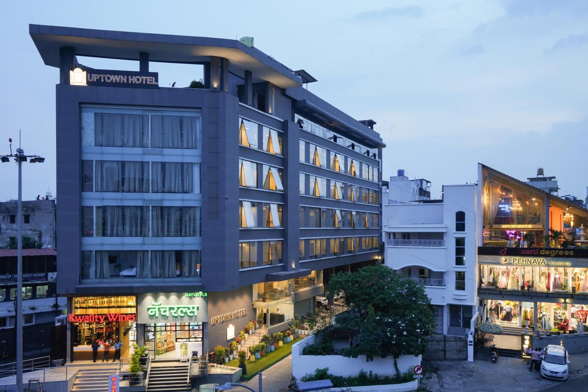 Uptown Hotel 那格浦尔 外观 照片